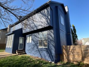 #417 Blue House & White Trim & Orange Door - Olathe (5)